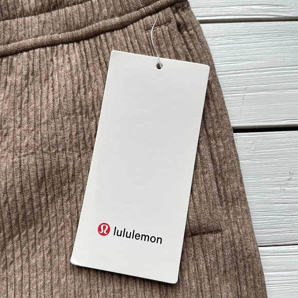 NWT Lululemon Retreat Yourself Wide Leg Crop Pant in Heathered Soft Sand sz 6 - Picture 6 of 10